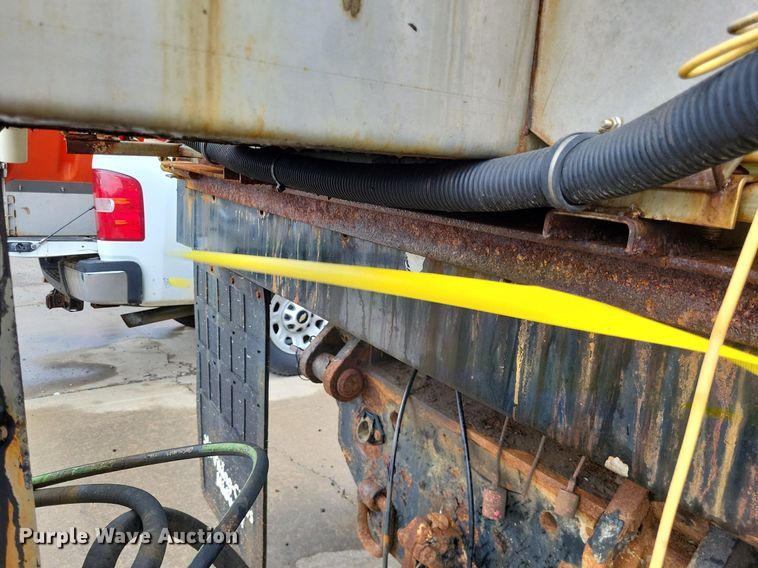 image for item LR9208 2012 International WorkStar 7300  dump truck