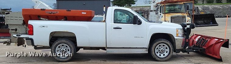 image for item LR9209 2011 Chevrolet Silverado 3500HD  pickup truck