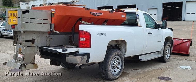 image for item LR9209 2011 Chevrolet Silverado 3500HD  pickup truck