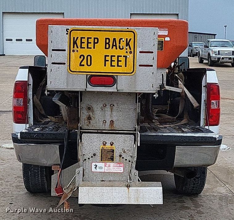 image for item LR9209 2011 Chevrolet Silverado 3500HD  pickup truck