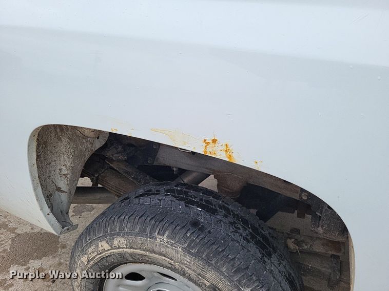 image for item LR9209 2011 Chevrolet Silverado 3500HD  pickup truck