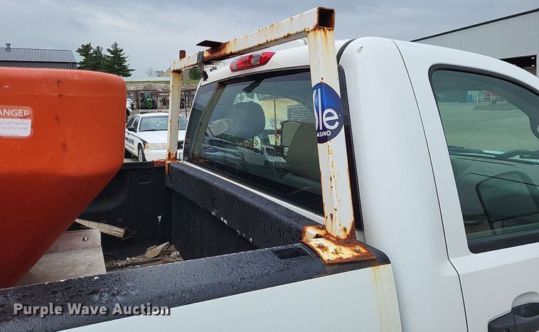 image for item LR9209 2011 Chevrolet Silverado 3500HD  pickup truck