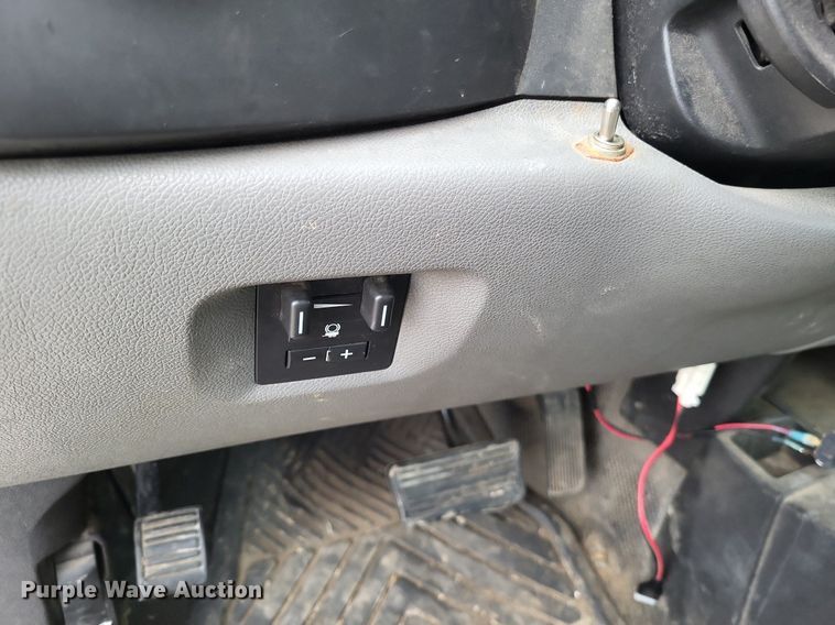 image for item LR9209 2011 Chevrolet Silverado 3500HD  pickup truck