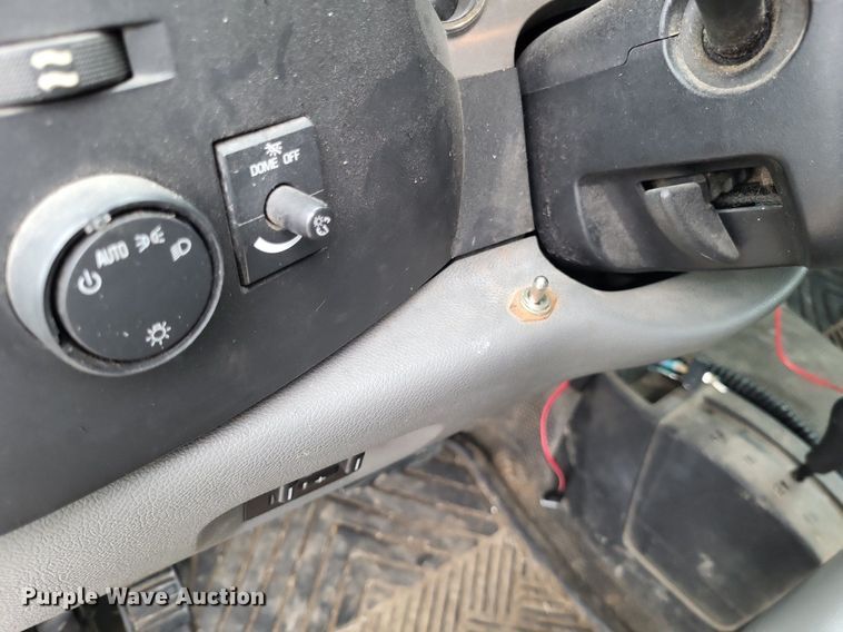 image for item LR9209 2011 Chevrolet Silverado 3500HD  pickup truck