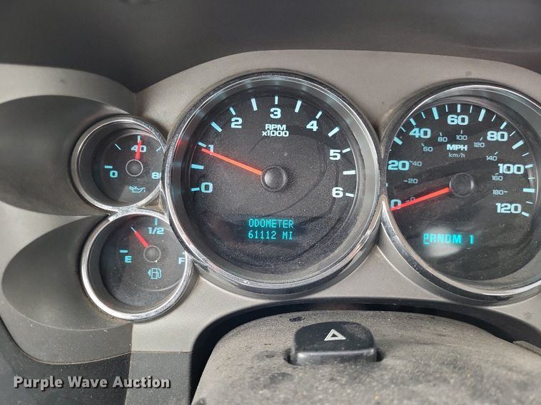 image for item LR9209 2011 Chevrolet Silverado 3500HD  pickup truck