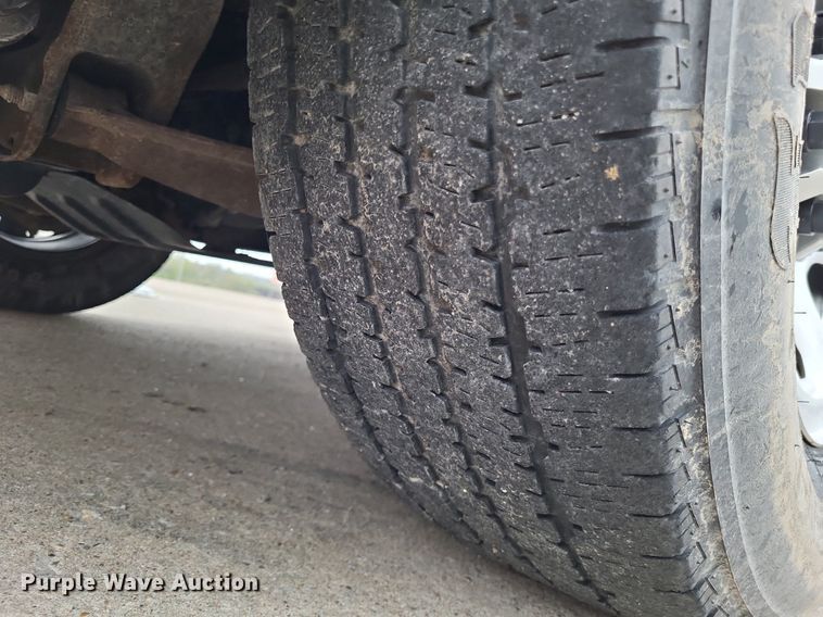 image for item LR9209 2011 Chevrolet Silverado 3500HD  pickup truck