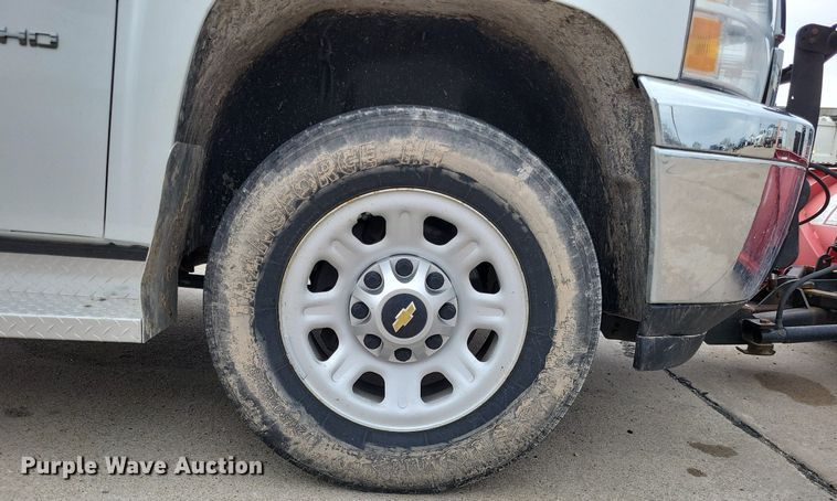 image for item LR9209 2011 Chevrolet Silverado 3500HD  pickup truck