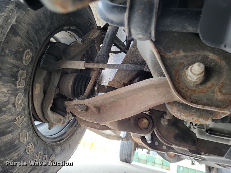 image for item LR9209 2011 Chevrolet Silverado 3500HD  pickup truck