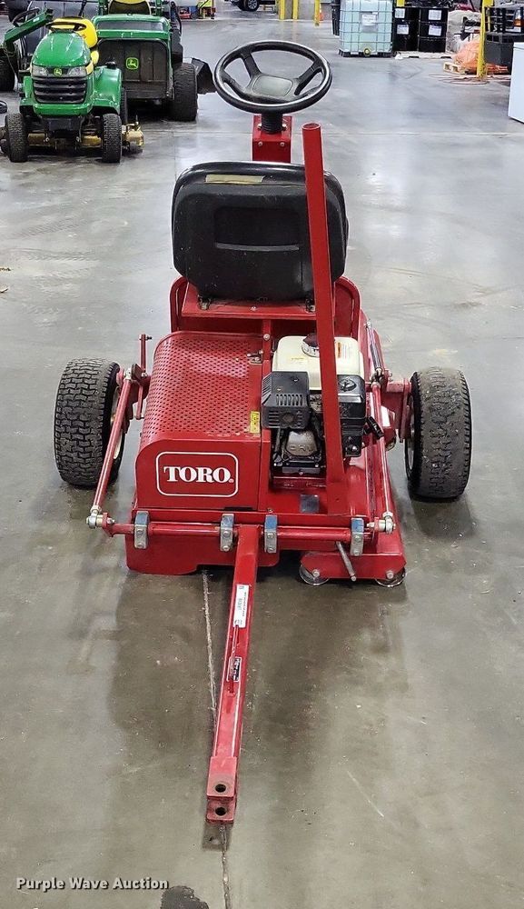 image for item LR9210 Toro Greenspro 1200  greens roller