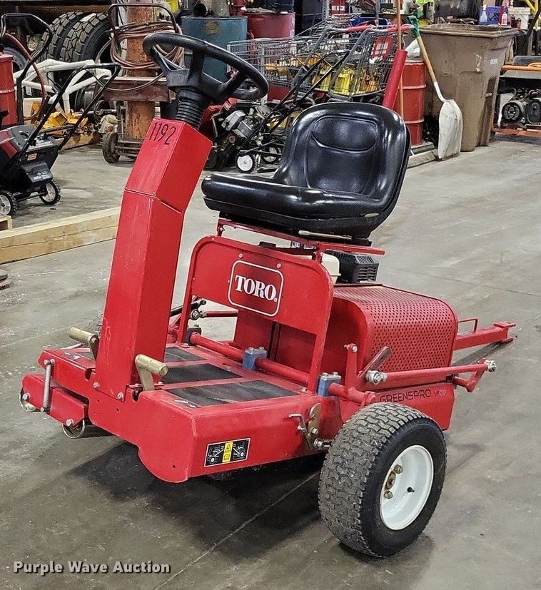 image for item LR9210 Toro Greenspro 1200  greens roller