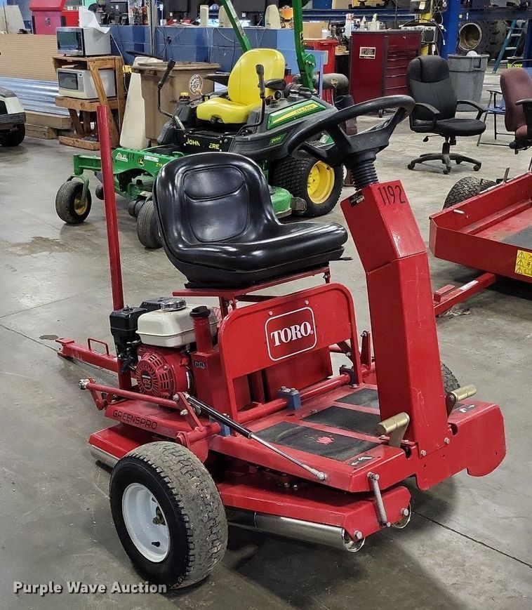 image for item LR9210 Toro Greenspro 1200  greens roller