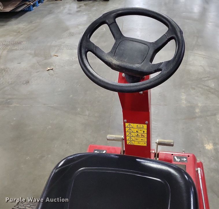 image for item LR9210 Toro Greenspro 1200  greens roller