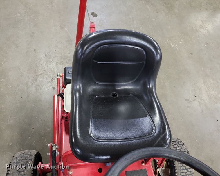 image for item LR9210 Toro Greenspro 1200  greens roller