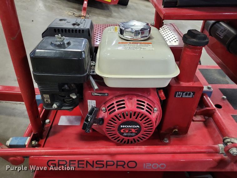 image for item LR9210 Toro Greenspro 1200  greens roller