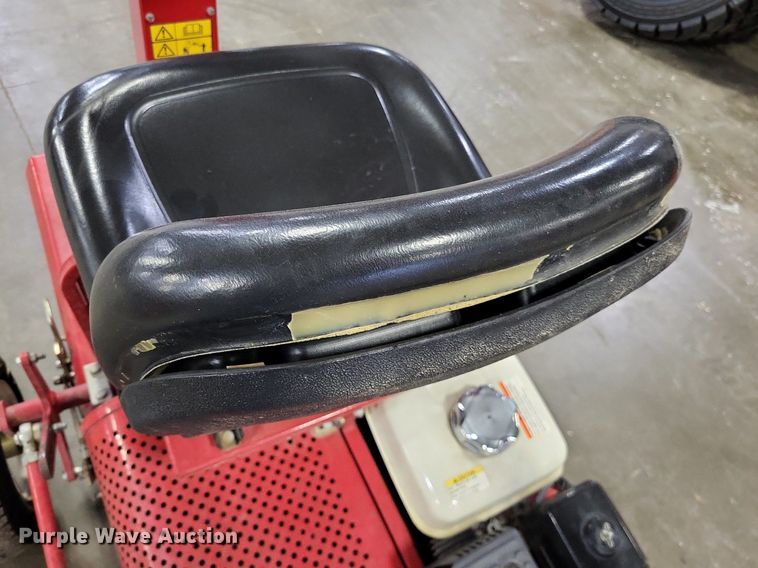 image for item LR9210 Toro Greenspro 1200  greens roller