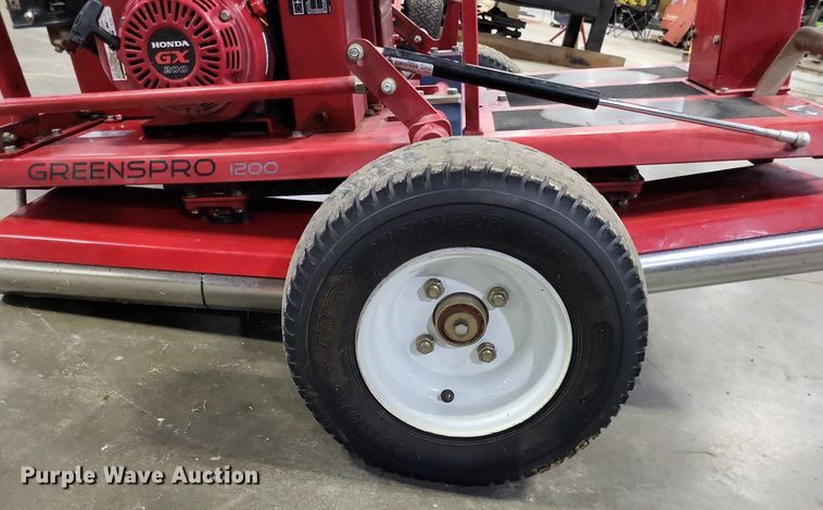 image for item LR9210 Toro Greenspro 1200  greens roller