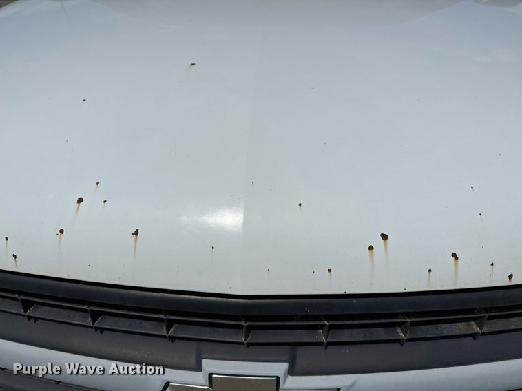 image for item LR9649 2002 Chevrolet Silverado 2500  pickup truck