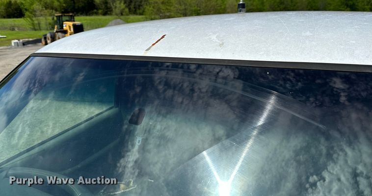 image for item LR9649 2002 Chevrolet Silverado 2500  pickup truck