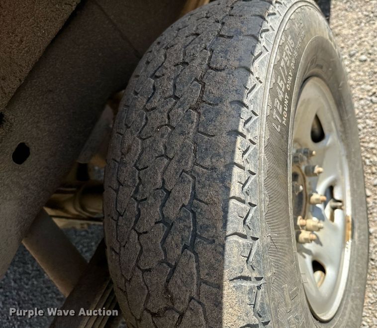 image for item LR9649 2002 Chevrolet Silverado 2500  pickup truck