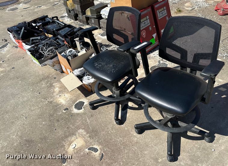 image for item LR9661 Office equipment