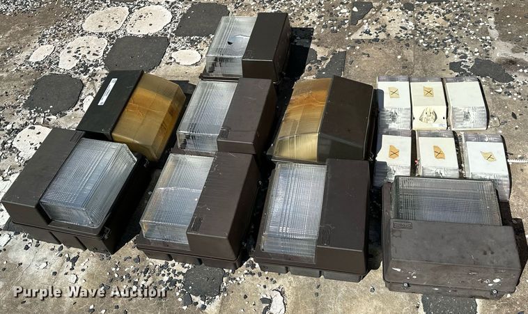 image for item LR9662 (12) lights