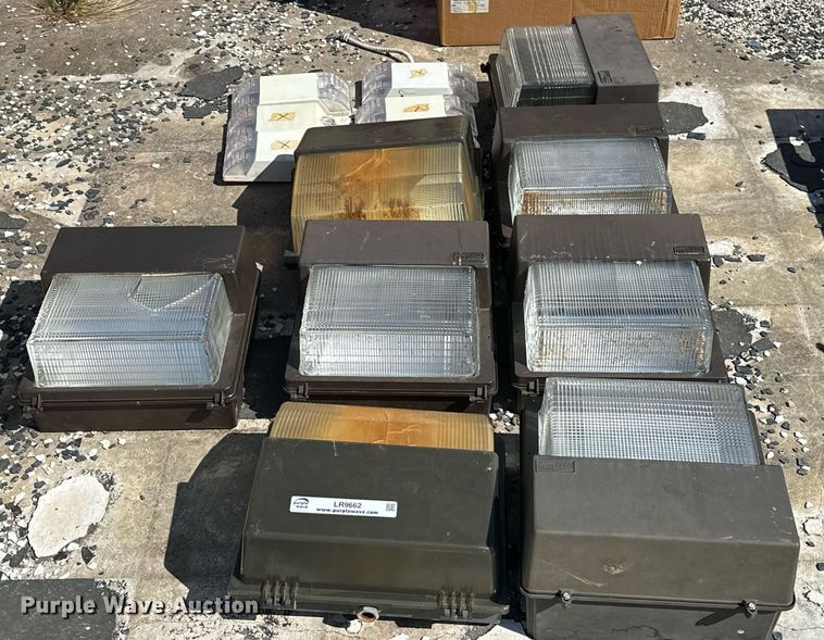 image for item LR9662 (12) lights