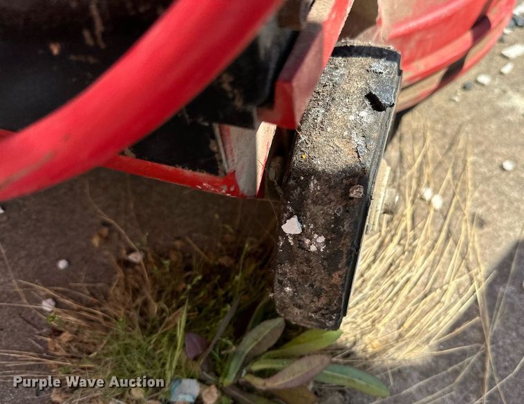 image for item LR9664 Clark 1500 PV  floor buffer