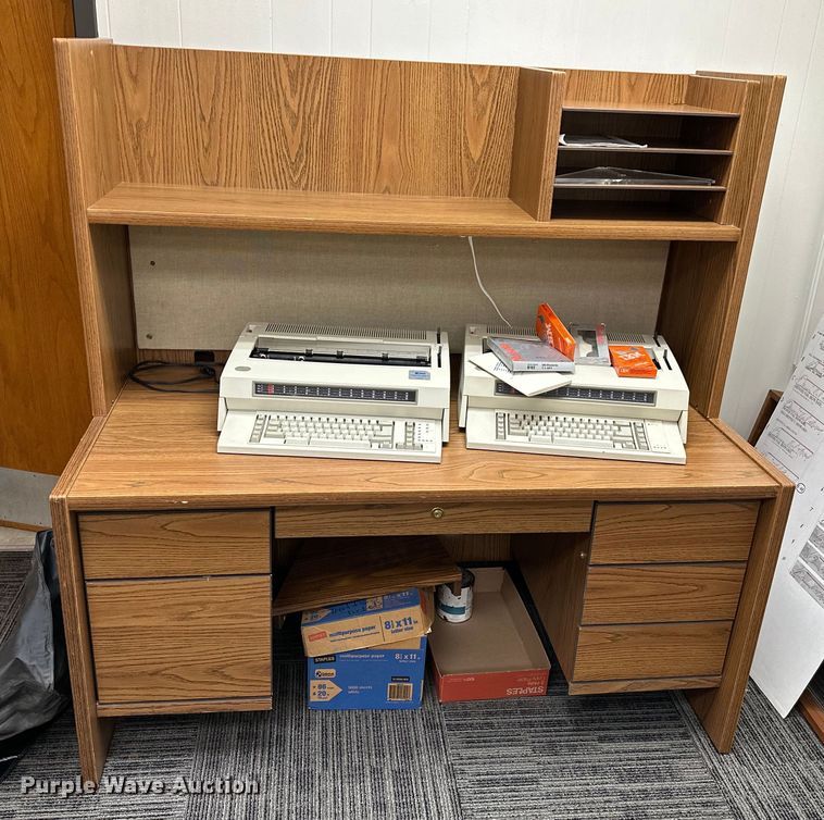 image for item LR9665 Office equipment