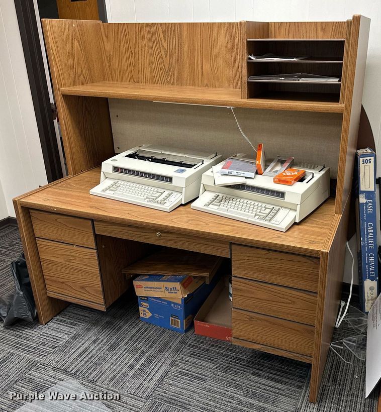 image for item LR9665 Office equipment