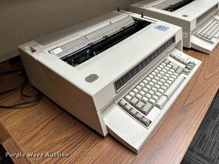 image for item LR9665 Office equipment