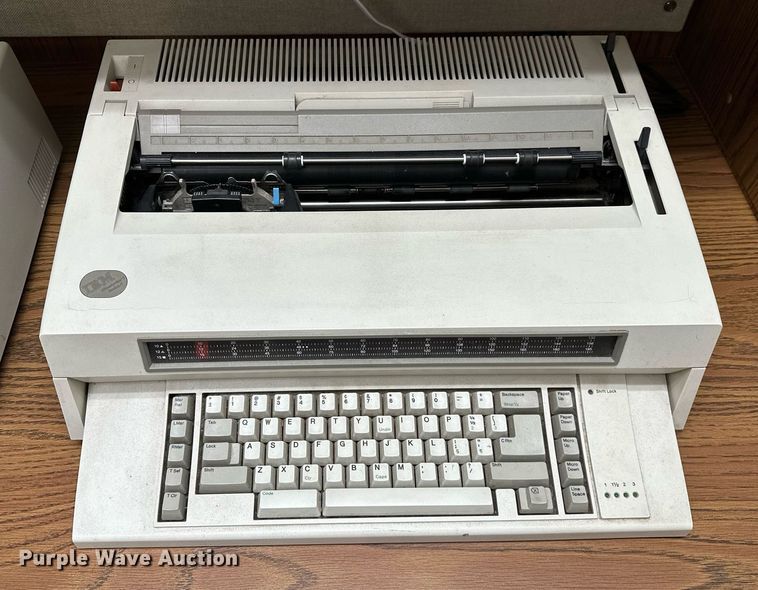 image for item LR9665 Office equipment