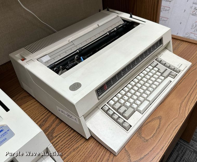 image for item LR9665 Office equipment