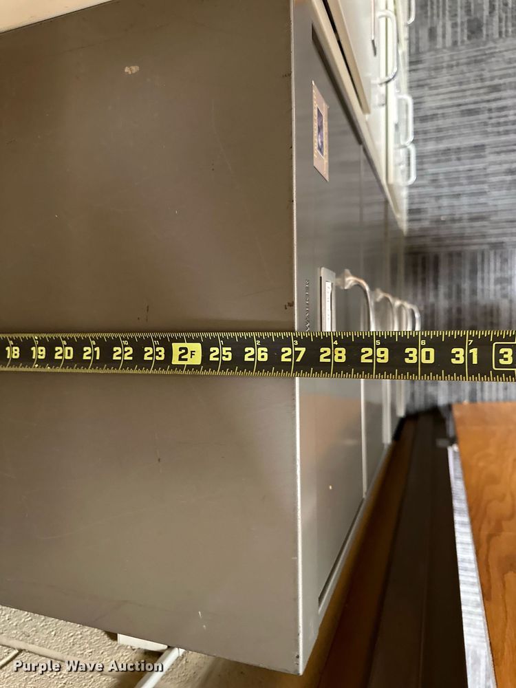 image for item LR9665 Office equipment