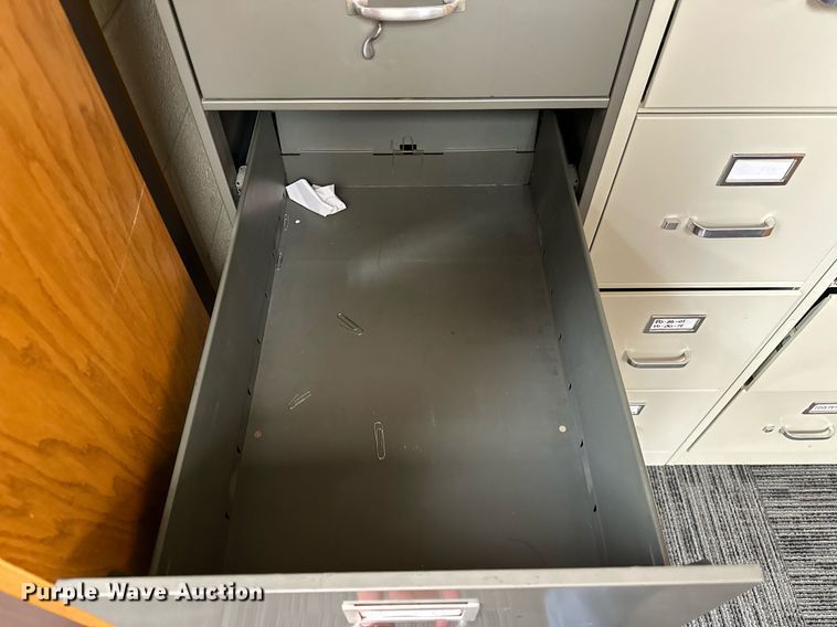 image for item LR9665 Office equipment