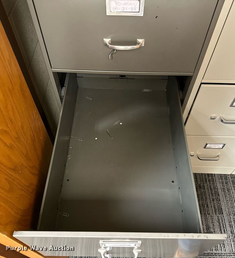 image for item LR9665 Office equipment