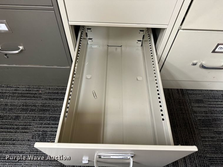 image for item LR9665 Office equipment