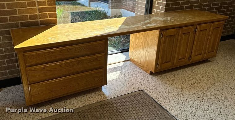 image for item LR9665 Office equipment