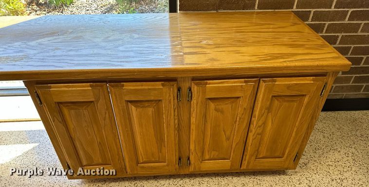 image for item LR9665 Office equipment