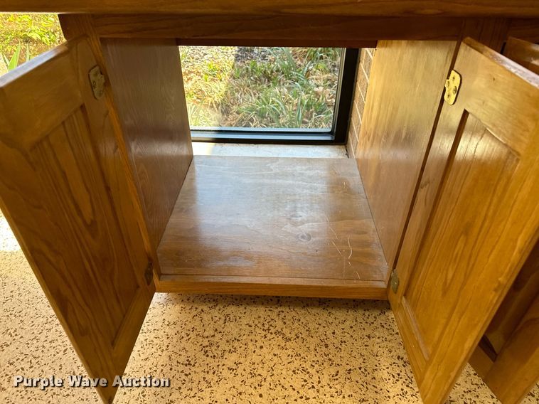 image for item LR9665 Office equipment