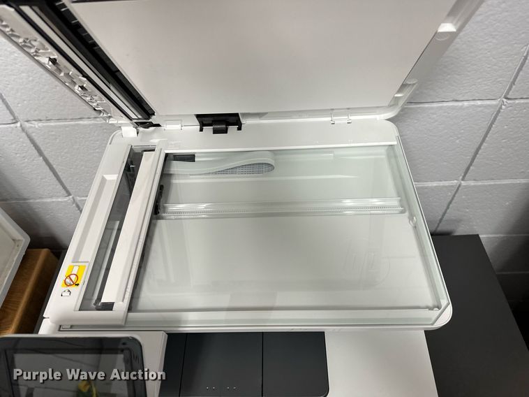 image for item LR9666 Office equipment