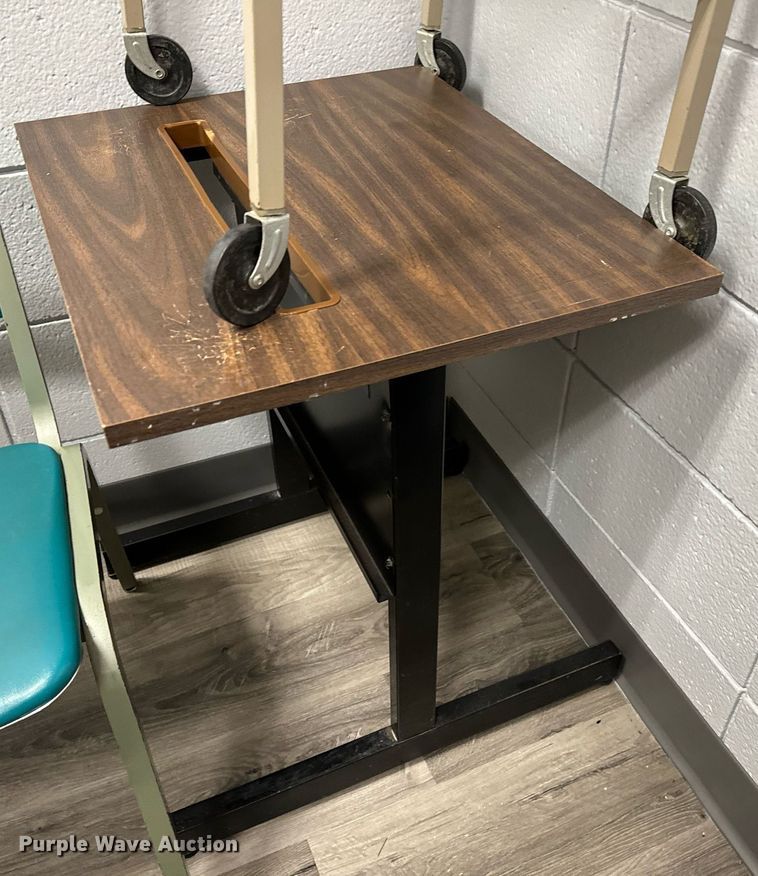 image for item LR9666 Office equipment