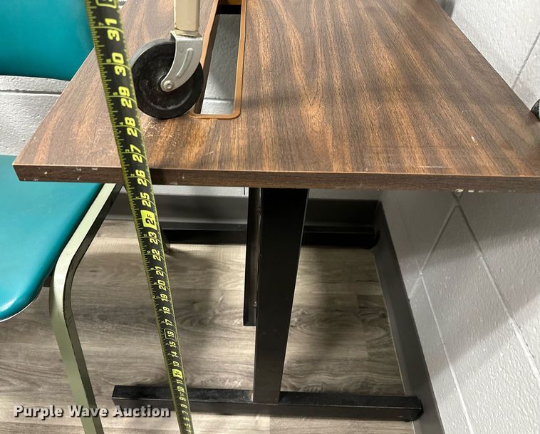 image for item LR9666 Office equipment