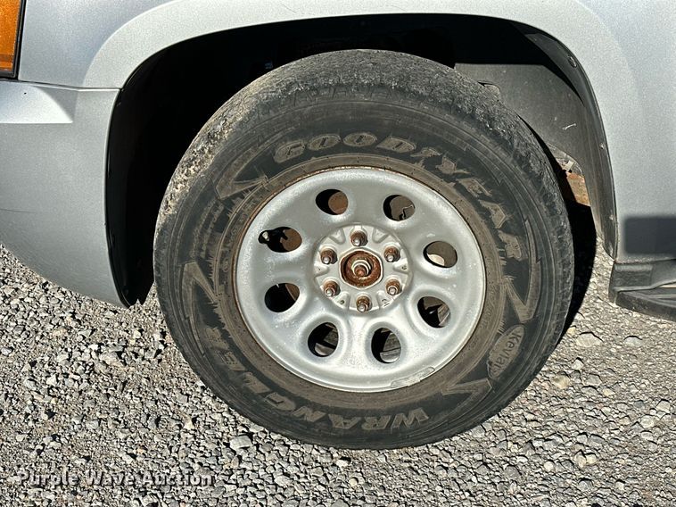 image for item LR9667 2014 Chevrolet Tahoe Police  SUV