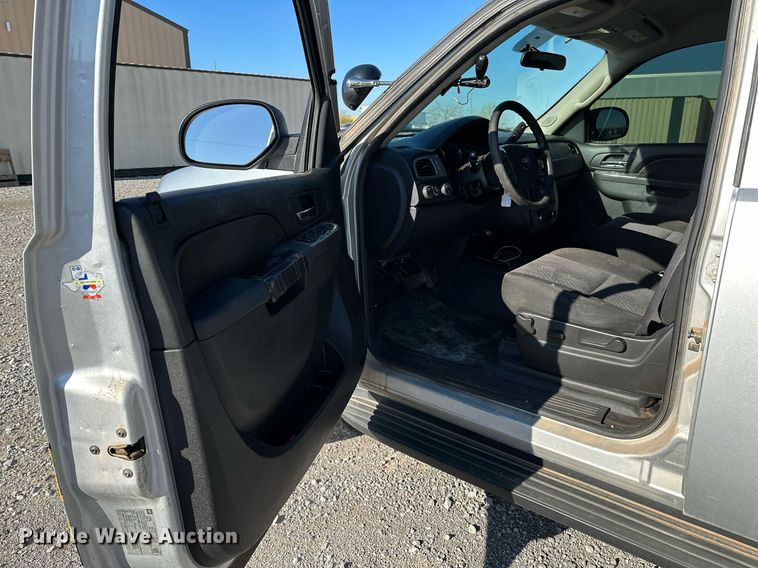 image for item LR9668 2014 Chevrolet Tahoe Police  SUV