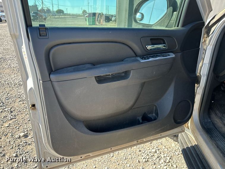 image for item LR9669 2014 Chevrolet Tahoe Police  SUV