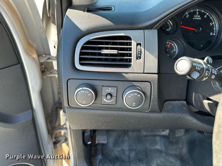 image for item LR9673 2013 Chevrolet Tahoe Police  SUV