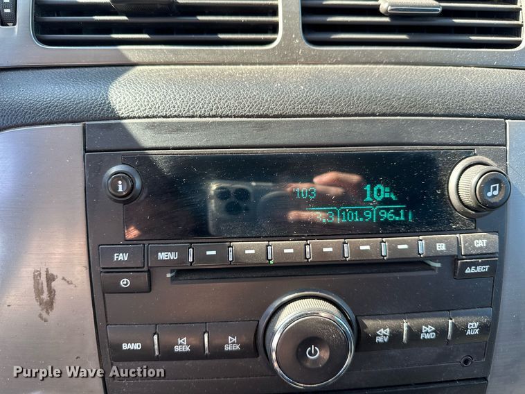 image for item LR9673 2013 Chevrolet Tahoe Police  SUV