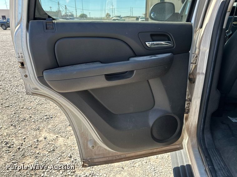 image for item LR9676 2014 Chevrolet Tahoe Police  SUV