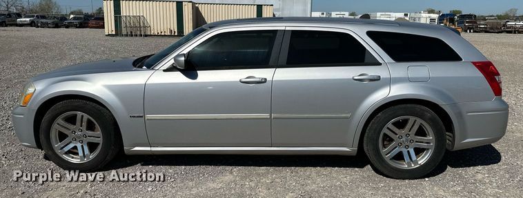 image for item LR9677 2006 Dodge Magnum