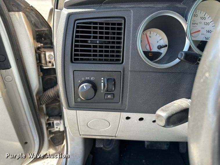 image for item LR9677 2006 Dodge Magnum